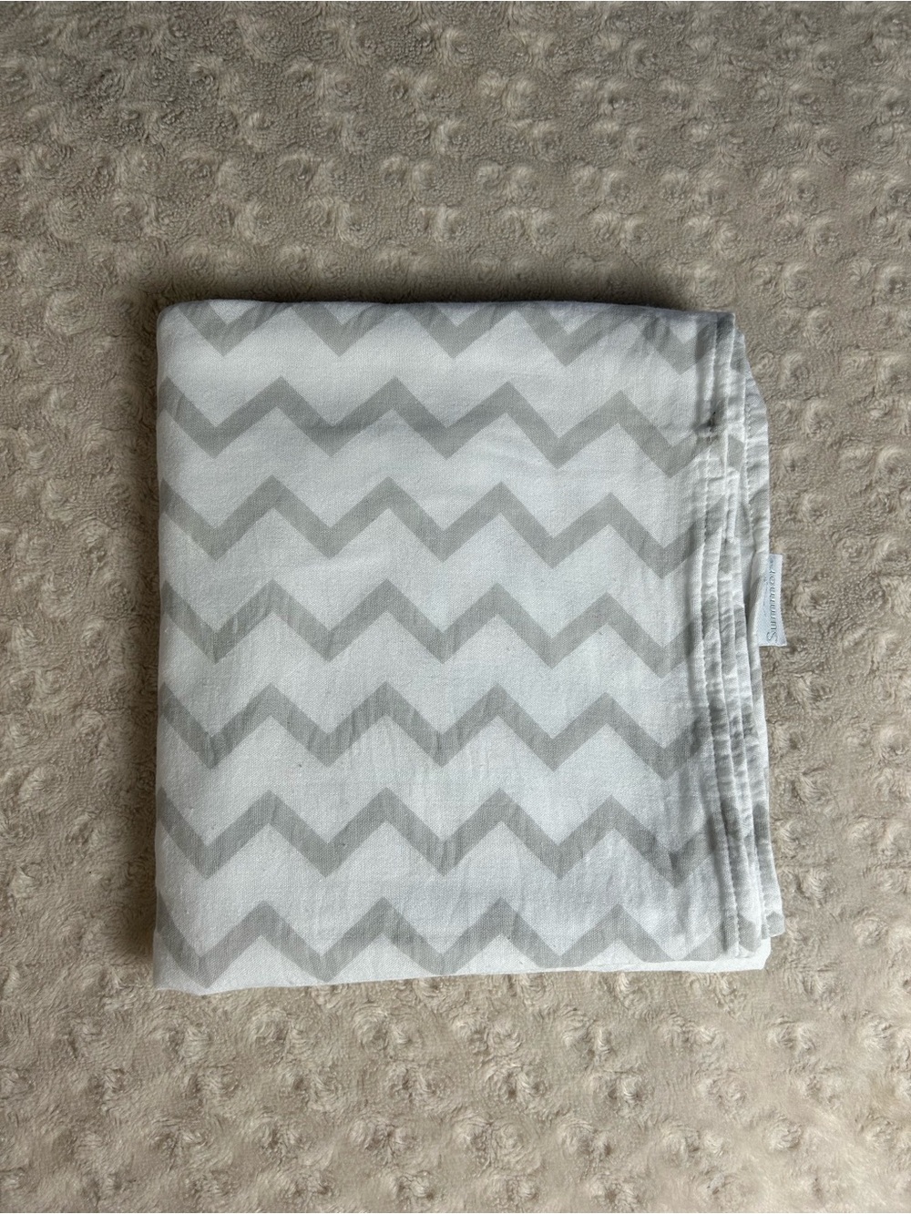 Summer Infant Gray White Chevron Baby Swaddle Blanket Rayon Cotton Zig Zag 2013